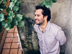 Os Melhores Álbuns Brasileiros de 2010 MArcelo Jeneci Rockinpress
