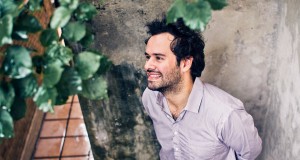 Os Melhores Álbuns Brasileiros de 2010 MArcelo Jeneci Rockinpress